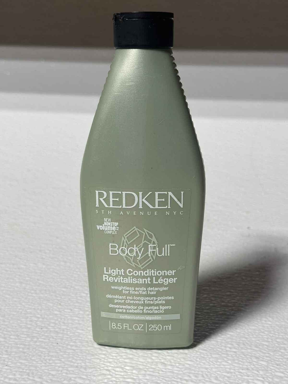 REDKEN - Body Full Light Conditioner (8.5 Oz)