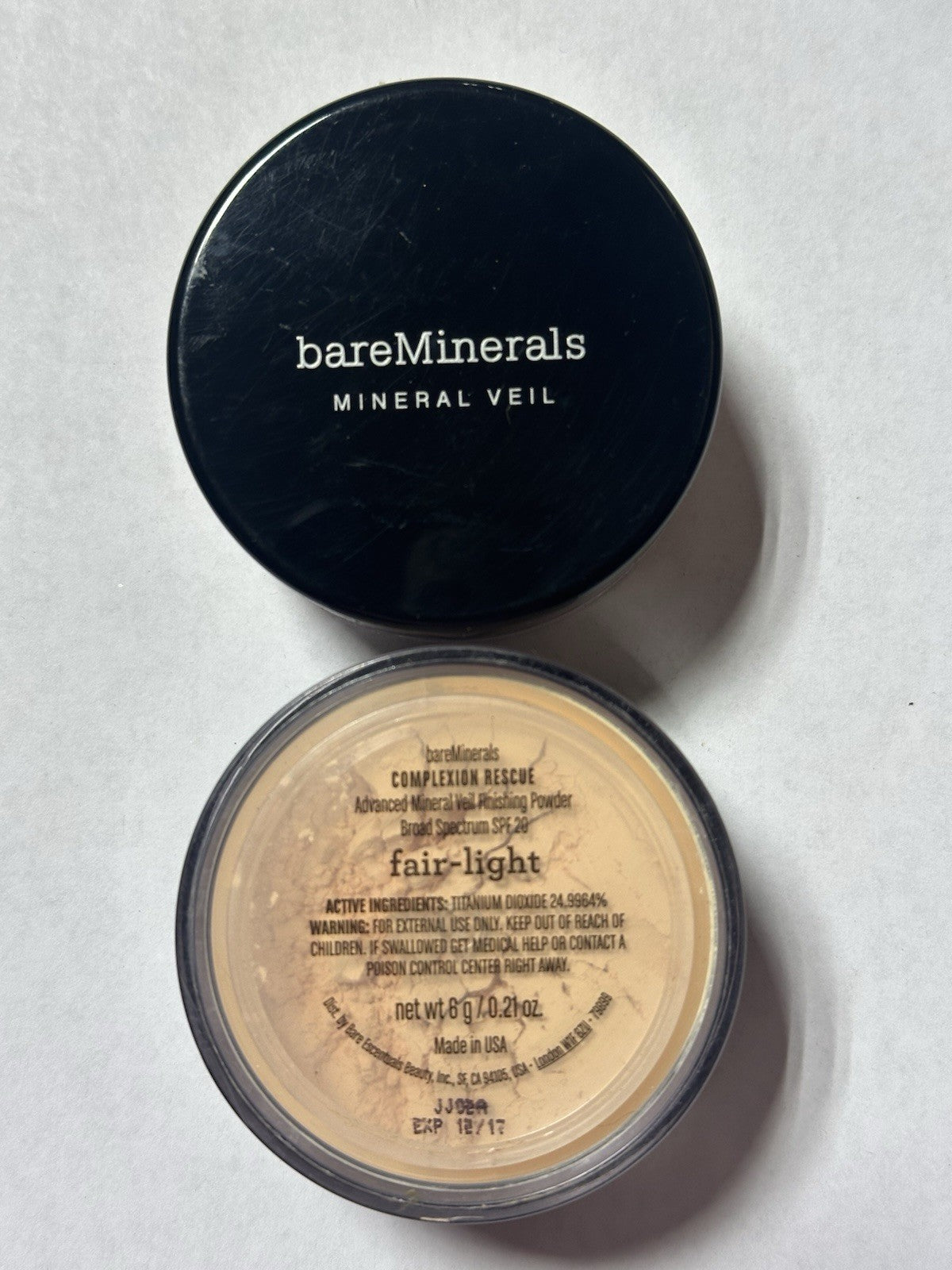 BareMinerals- Mineral Veil / Complexion Rescue- Fair-Light (0.21oz.)