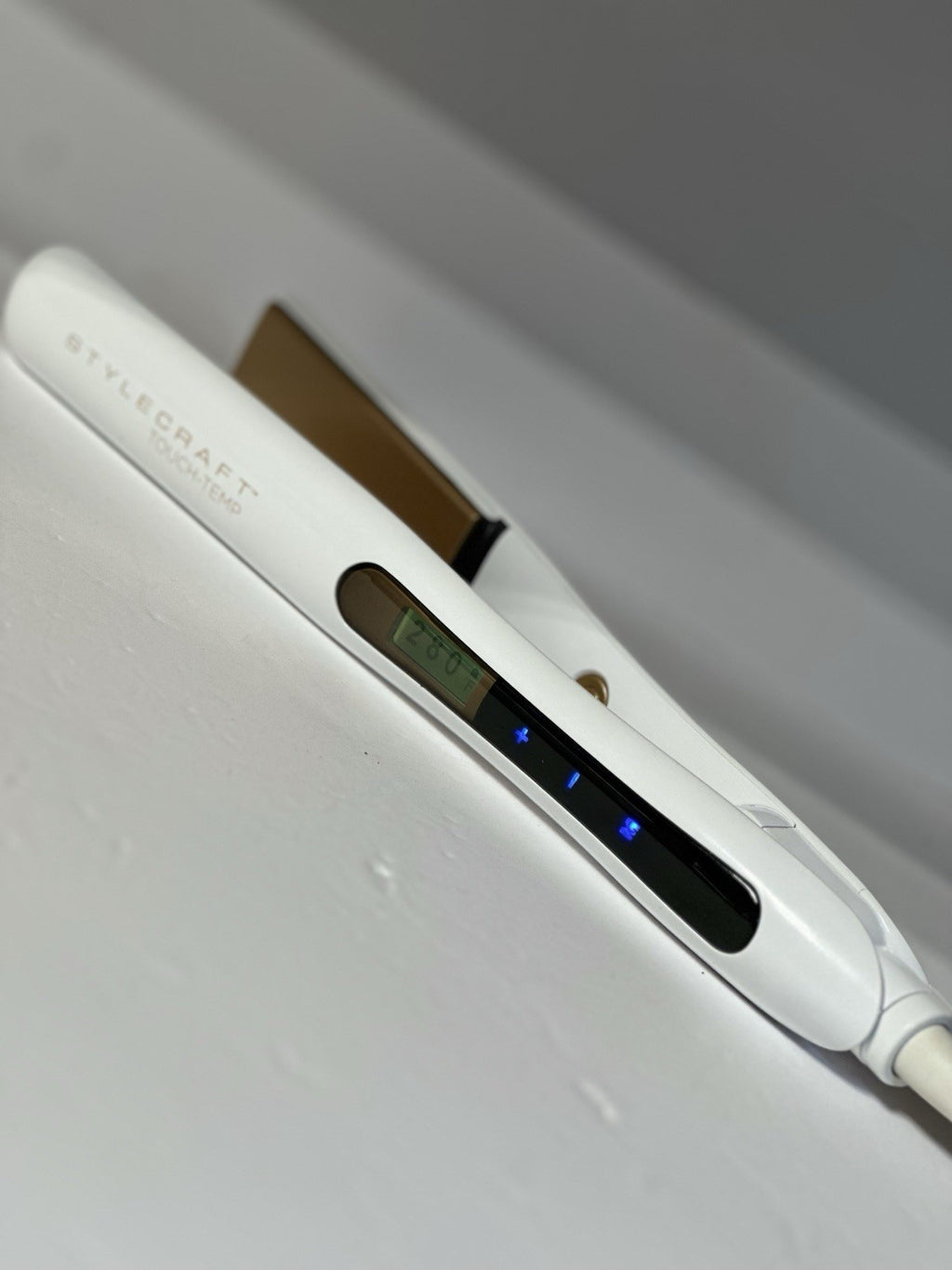 StyleCraft- TOUCH - TEMP. Flat IRON / White. SCTT1W / FD-047