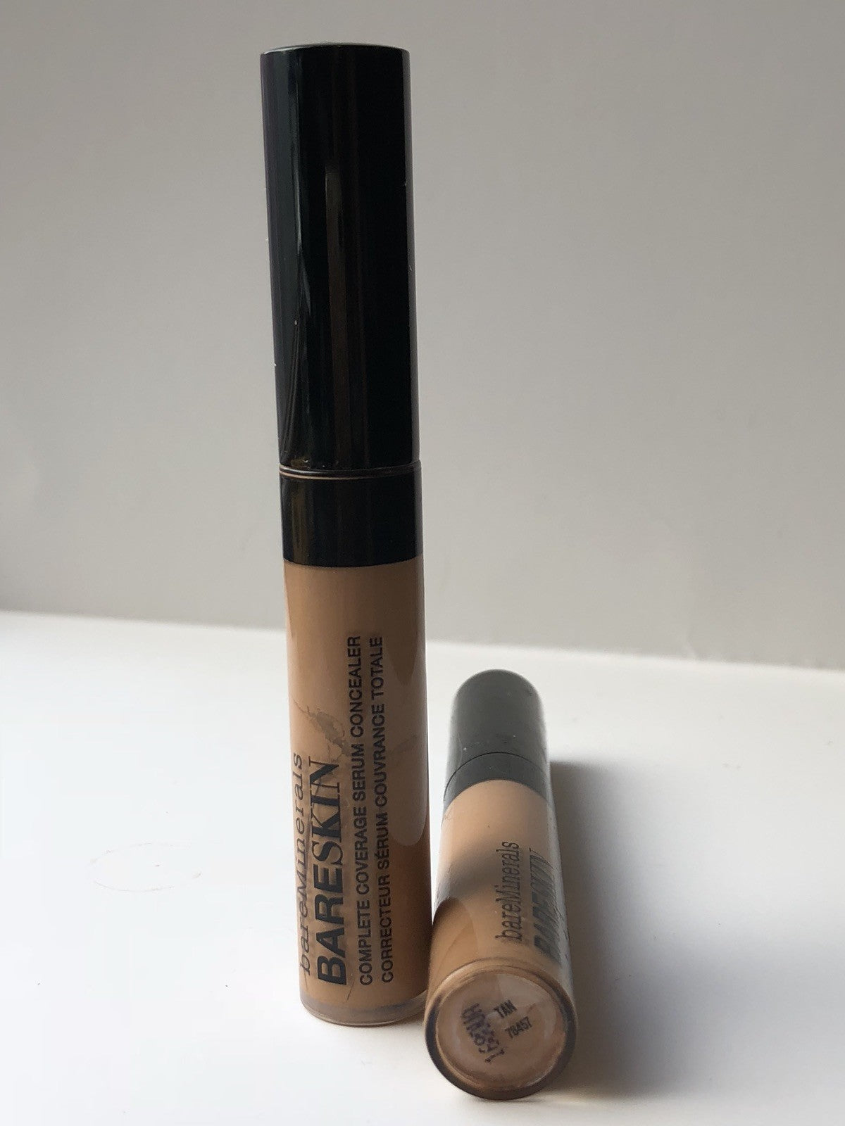bareMinerals - BARESKIN Complete Coverage Serum Concealer / TAN (6ml/0.20fl.oz.)