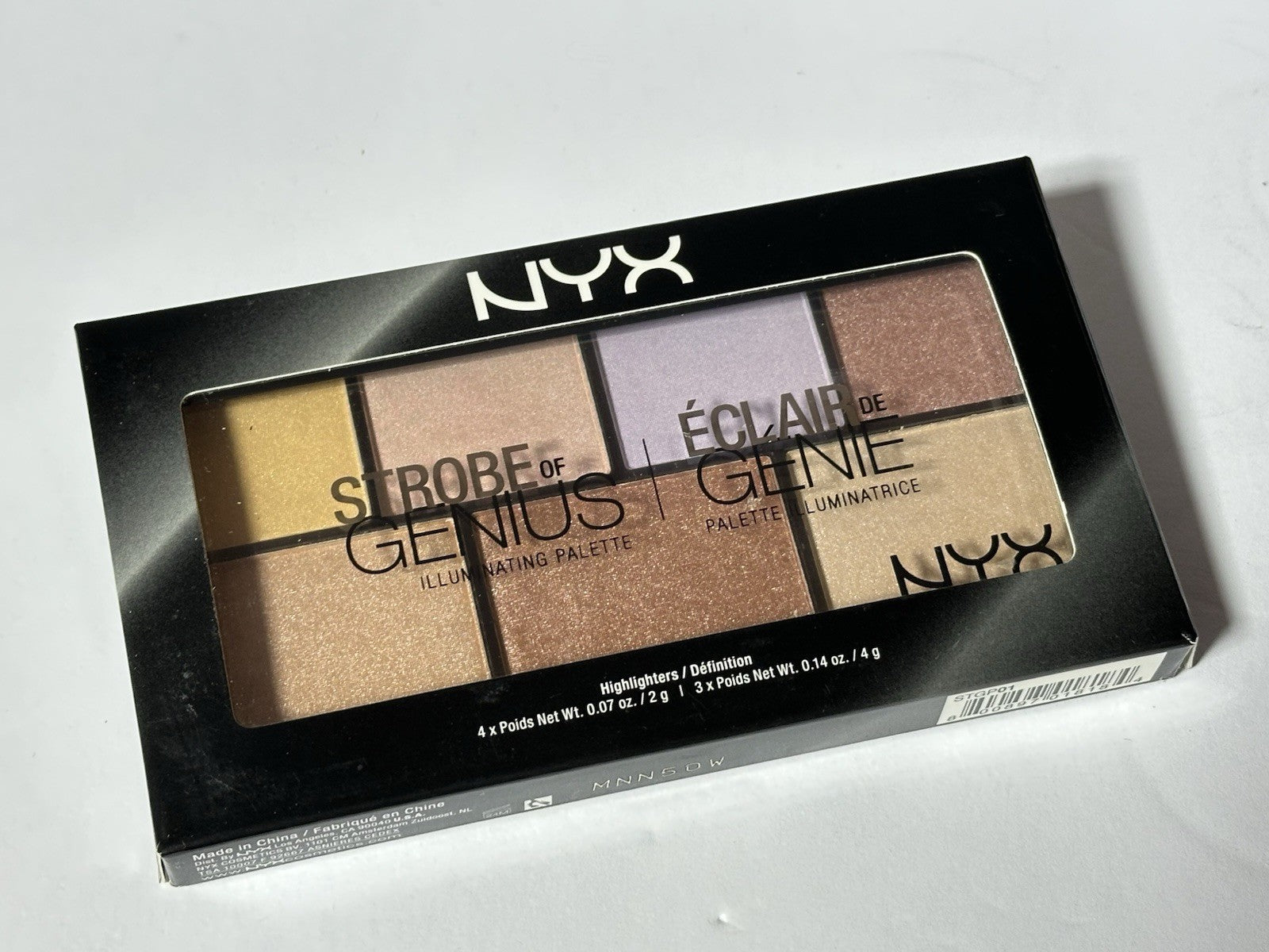 NYX - Strobe Of Genius / ILLUMINATING PALETTE / STGP 01