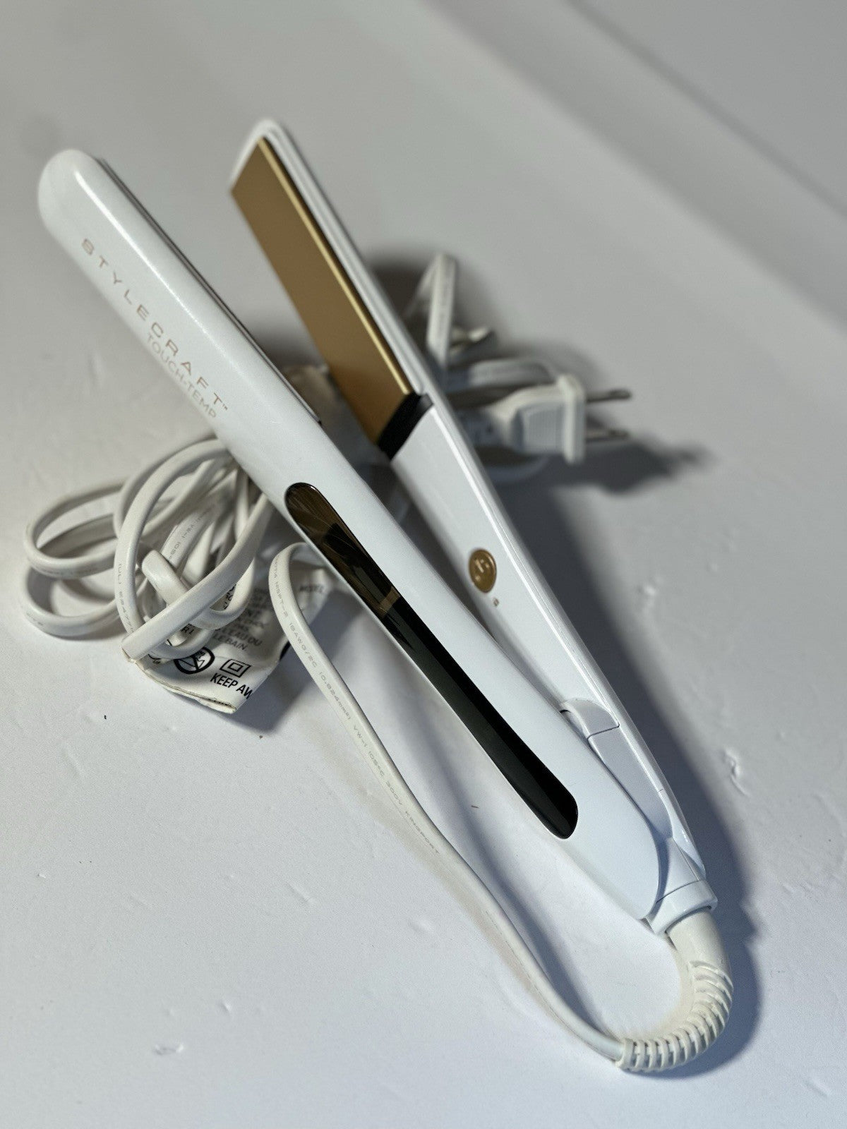 StyleCraft- TOUCH - TEMP. Flat IRON / White. SCTT1W / FD-047