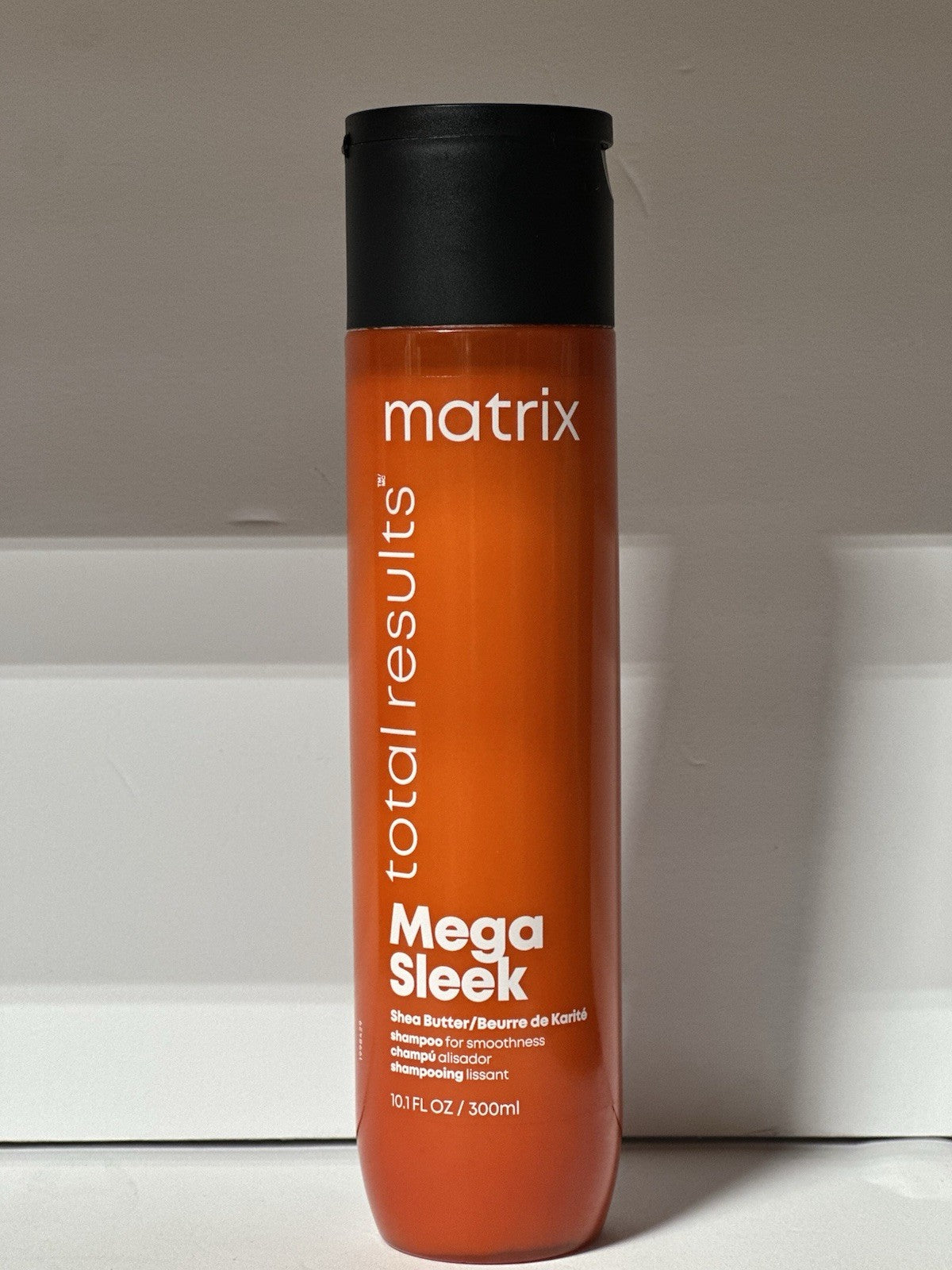 MATRIX - Total Results / MEGA SLEEK. Shampoo (10.1 Fl. Oz.).