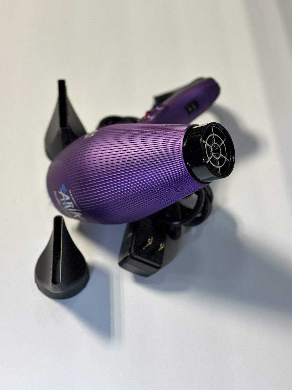 GAMMA+ Aria Dual Ionic Professional Ultralight Hair Dryer Matte Purple