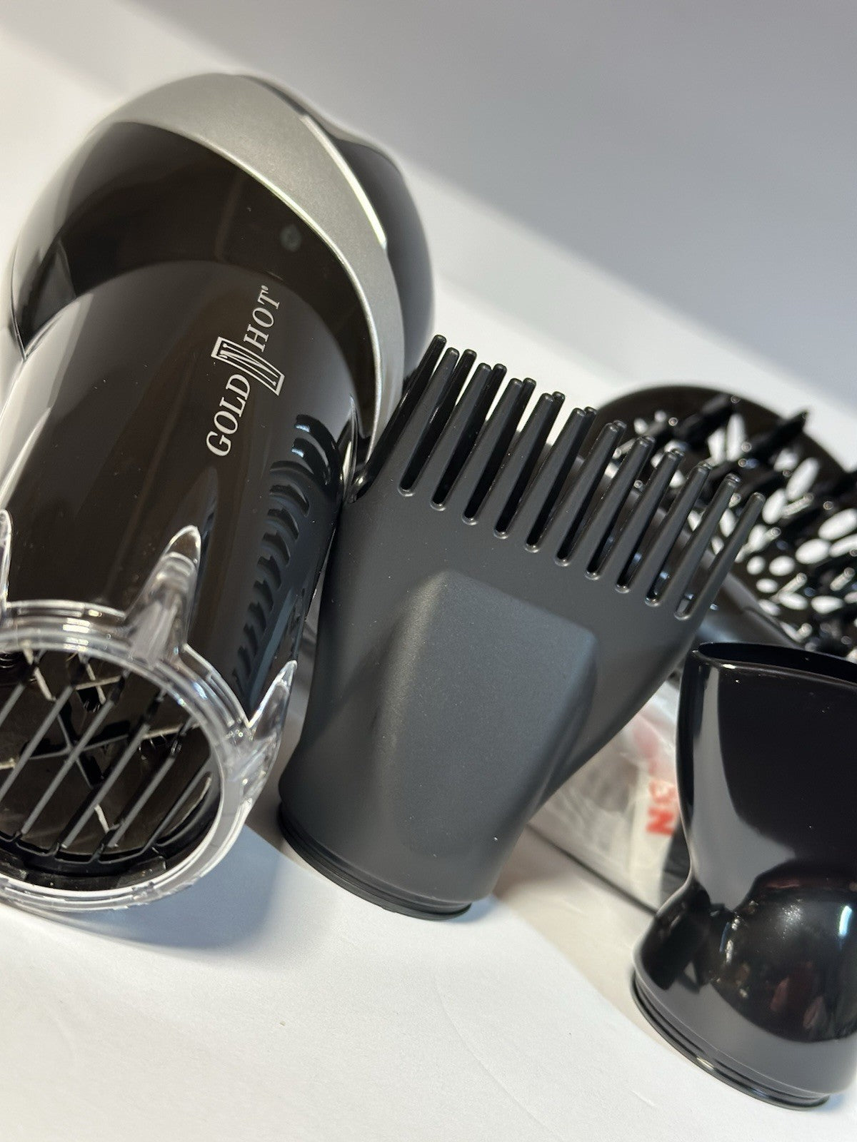 GOLD & HOT - Professional Infrared 1875 W Hair Dryer. IONIC TECHNOLOGY