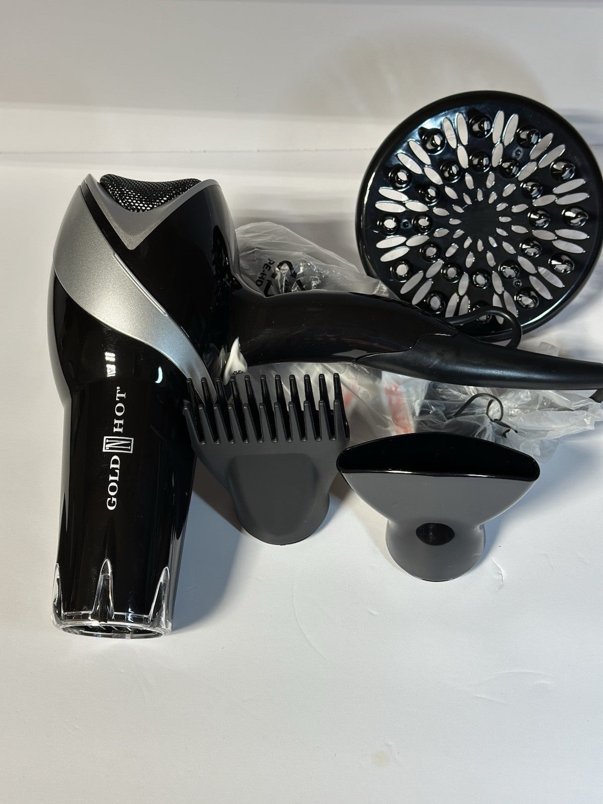 GOLD & HOT - Professional Infrared 1875 W Hair Dryer. IONIC TECHNOLOGY