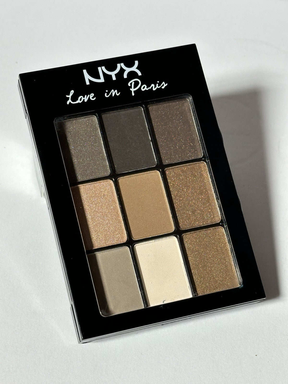 NYX - 9 Color Shadow Palette / LIP 05 Parisian Chick ( 9 x 0.028 Oz. Each )